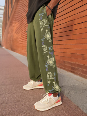 Kook N Keech Floral Print Men Green Track Pants