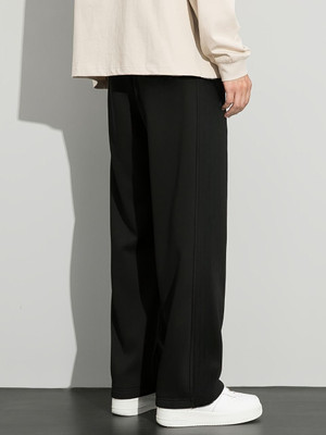 TRUFFLEGUM Loose Fit Men Black Trousers