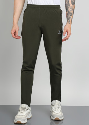 The Zoven Solid Men Green Track Pants
