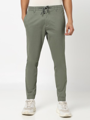 R&B Solid Men Green Track Pants