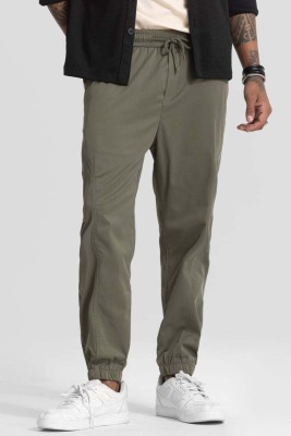 Snitch Solid Men Green Track Pants