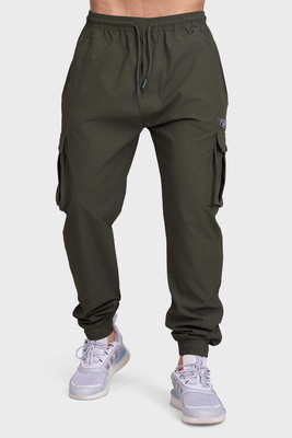 FuaarK Solid Men Green Track Pants