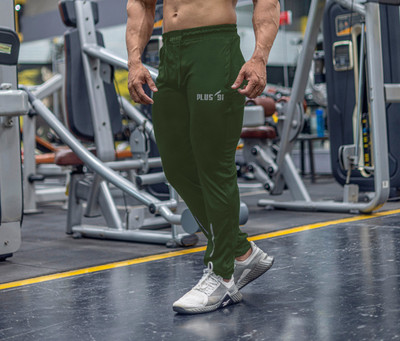 Plus91 Solid Men Green Track Pants