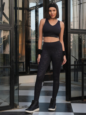 SOIE Solid Women Track Suit