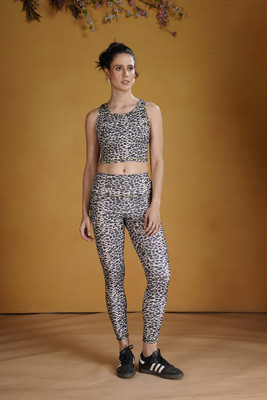 SAKARMAA Printed Women Track Suit