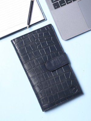 SAMTROH Genuine Leather Croco Design RFID Passport Holder(Blue)
