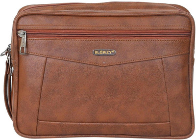 Blowzy Passport Pouch(Tan)
