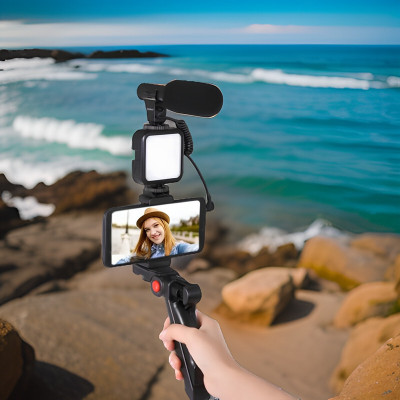 GUGGU L15_Video kit Complete Vlogging Kit with Bluetooth Remote & LED Light Tripod Kit(Black, Supports Up to 2000 g)