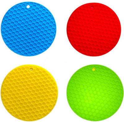 Dreamy Delights DD-HOTMATE Pure Silicon with high heat resistance capacity Trivet(Pack of 4)