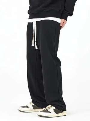 Dockstreet Loose Fit Men Black Trousers
