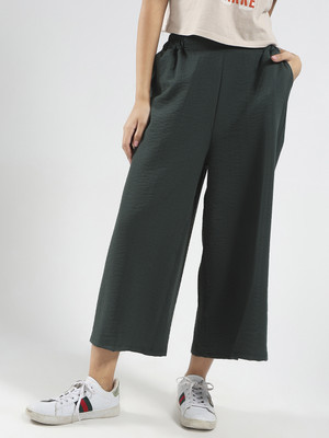 Sera Flared Women Green Trousers