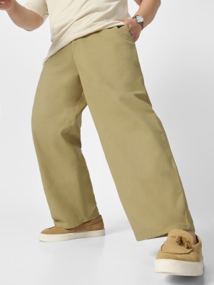 Urbano Plus Loose Fit Men Light Green Trousers