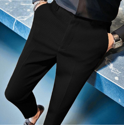 The Stanch Relaxed Men Black Trousers