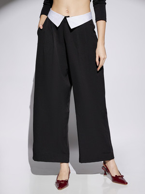 Globus Relaxed Women Black, White Trousers