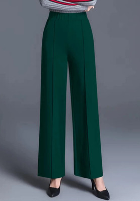 deslizar Regular Fit, Relaxed Women Light Green Trousers