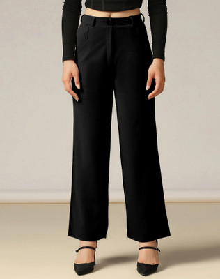 Selvia Relaxed Women Black Trousers