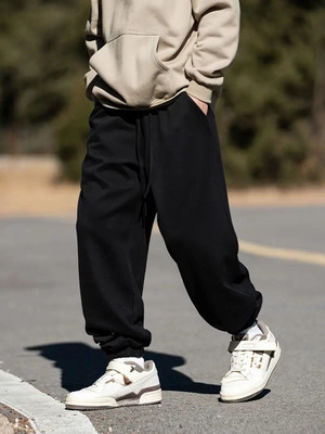 TRUFFLEGUM Loose Fit Men Black Trousers