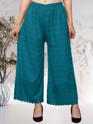 VESTIYAPLUS Relaxed Women Green Trousers