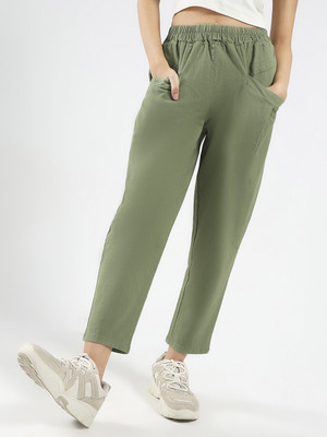 Sera Regular Fit Women Green Trousers