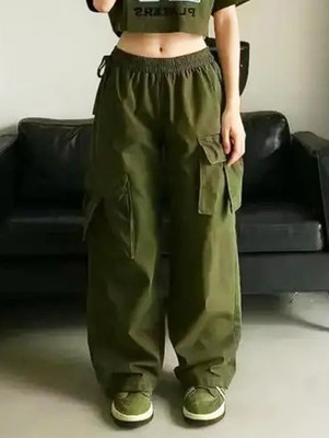 fecund Loose Fit Women Green Trousers