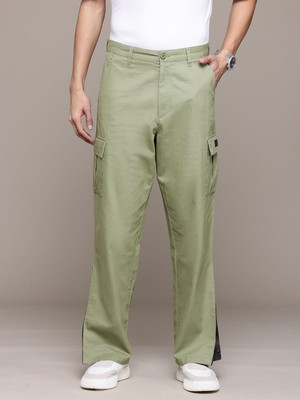 Roadster Relaxed Men Green Trousers
