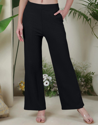 Selvia Relaxed Women Black Trousers