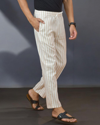 Qashida Relaxed Men White Trousers