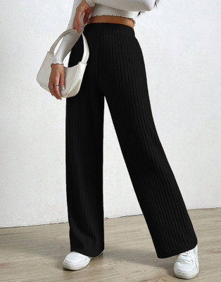 Selvia Relaxed Women Black Trousers