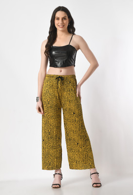 GLADLY Relaxed Women Yellow Trousers