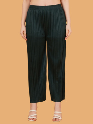 Kintu Parantu Regular Fit Women Green Trousers