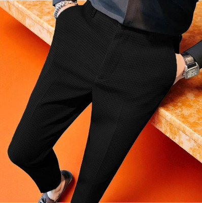 The Stanch Relaxed Men Black Trousers