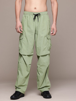 Roadster Loose Fit Men Green Trousers