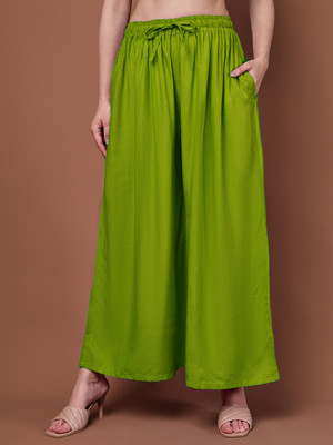 VALLES365 by S.c. Flared Women Light Green Trousers