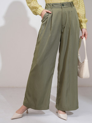 Tokyo Talkies Flared Women Green Trousers