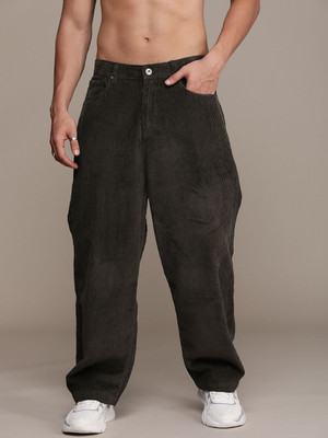 Roadster Regular Fit Men Dark Green Trousers