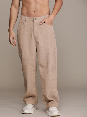 Roadster Relaxed Men Beige Trousers