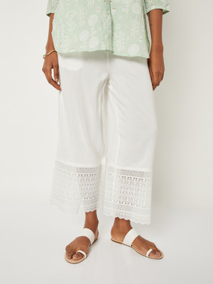 MAX Regular Fit Women White Trousers