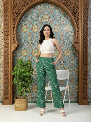 OXOLLOXO Regular Fit Women Green Trousers