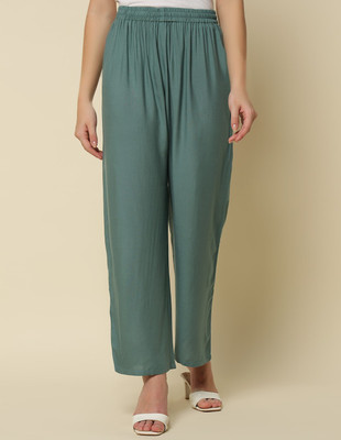 thread plus Relaxed Women Green Trousers