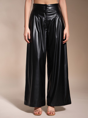 Zastraa Regular Fit Women Black Trousers