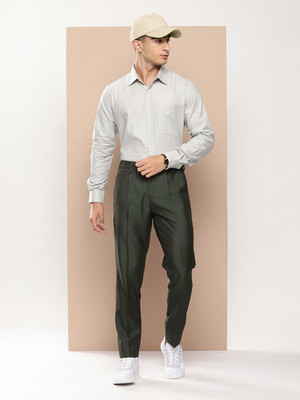 encore by INVICTUS Regular Fit Men Green Trousers