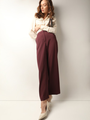 VERO MODA Relaxed Women Maroon Trousers