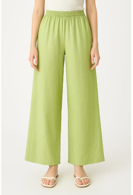 CAVIORA Flared Women Green Trousers