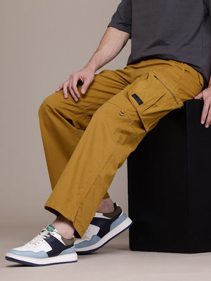 Roadster Loose Fit Men Gold Trousers