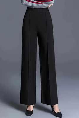 deslizar Regular Fit, Relaxed Women Black Trousers