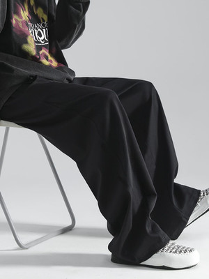 Dockstreet Loose Fit Men Black Trousers