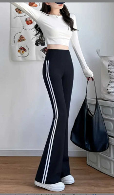 MASTERY Regular Fit Women Black Trousers