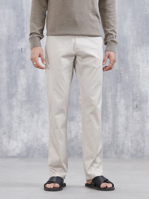 WROGN Slim Fit Men White Trousers