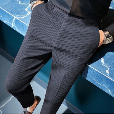 The Stanch Relaxed Men Grey Trousers