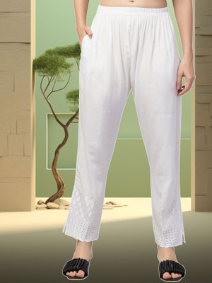 VESTIYAPLUS Relaxed Women White Trousers